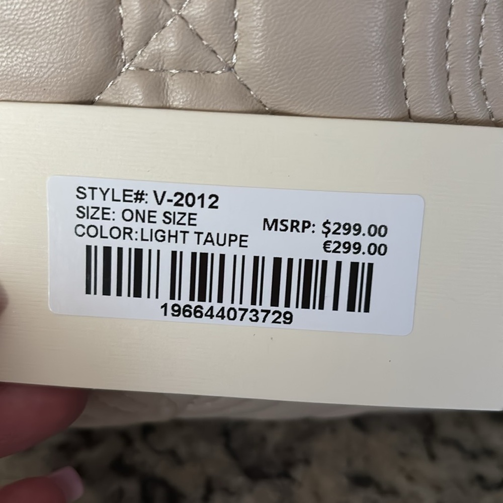 Nwt Valentino Orlandi Cream 
Quilted satchel - Picture 4 of 6